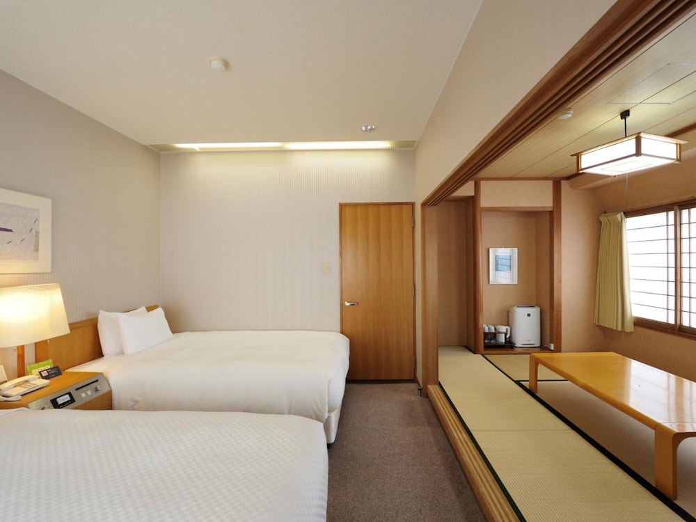 Courtfukuoka Tenjin Hotel 8/40
