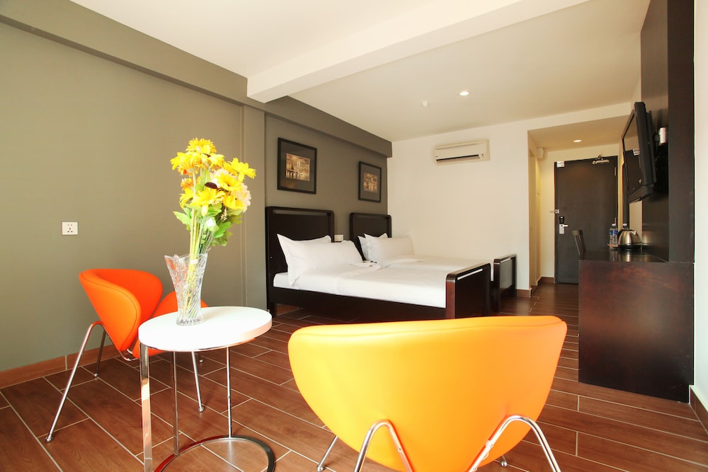 Crossroads Hotel 22/46