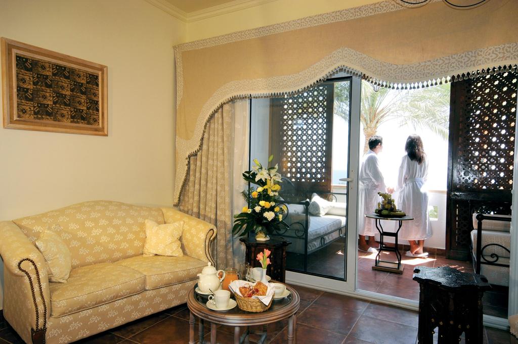Domina Coral Bay Aquamarine Hotel and Resort 8/15