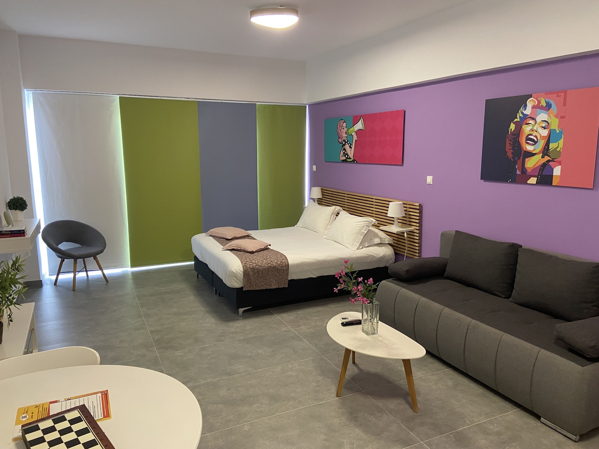 جناح استوديو كومفورت بسرير كوين بإطلالة على المدينة مع أريكة، Connect Suites 9/10