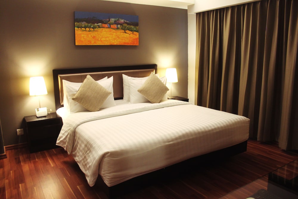 Hotel Brunei 14/43