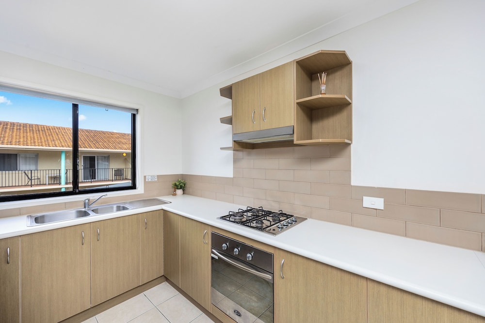 ARLIA SANDS APARTMENTS 30/64