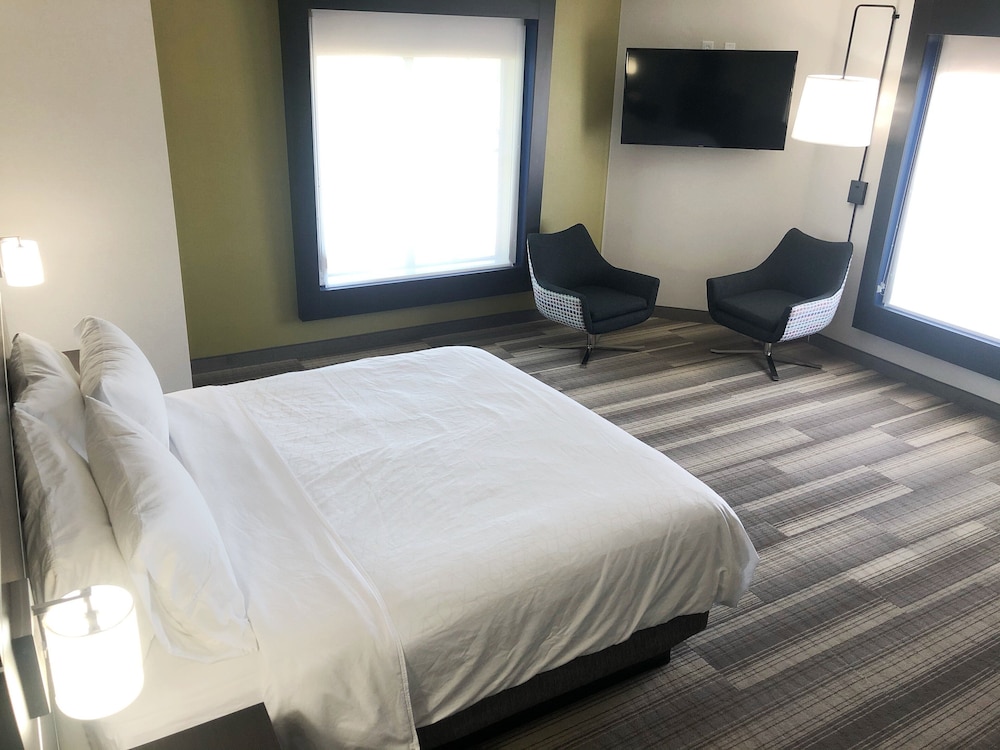 Holiday Inn Express Hotel And Suites el Dorado Hills 8/70