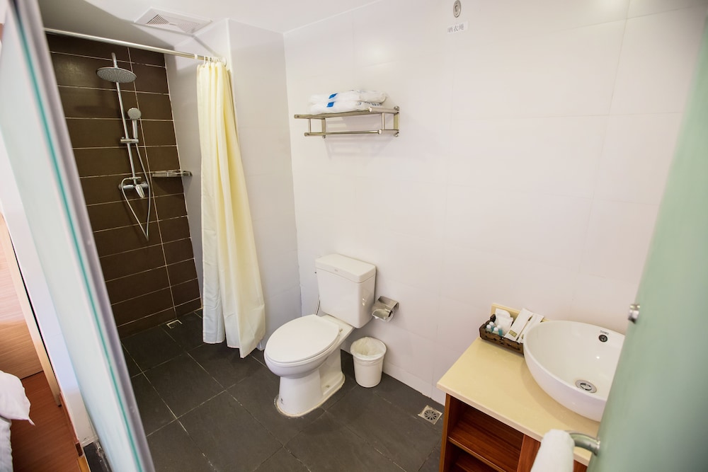 CHIANG ROI 7 DAYS INN 40/51