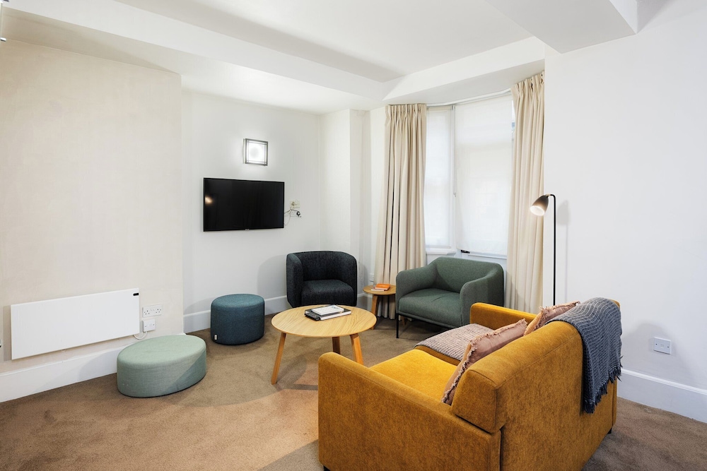 Cove West India House Harbourside (ex. Saco Bristol - West India House) 42/68