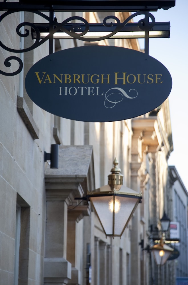Vanbrugh House Hotel 3/47
