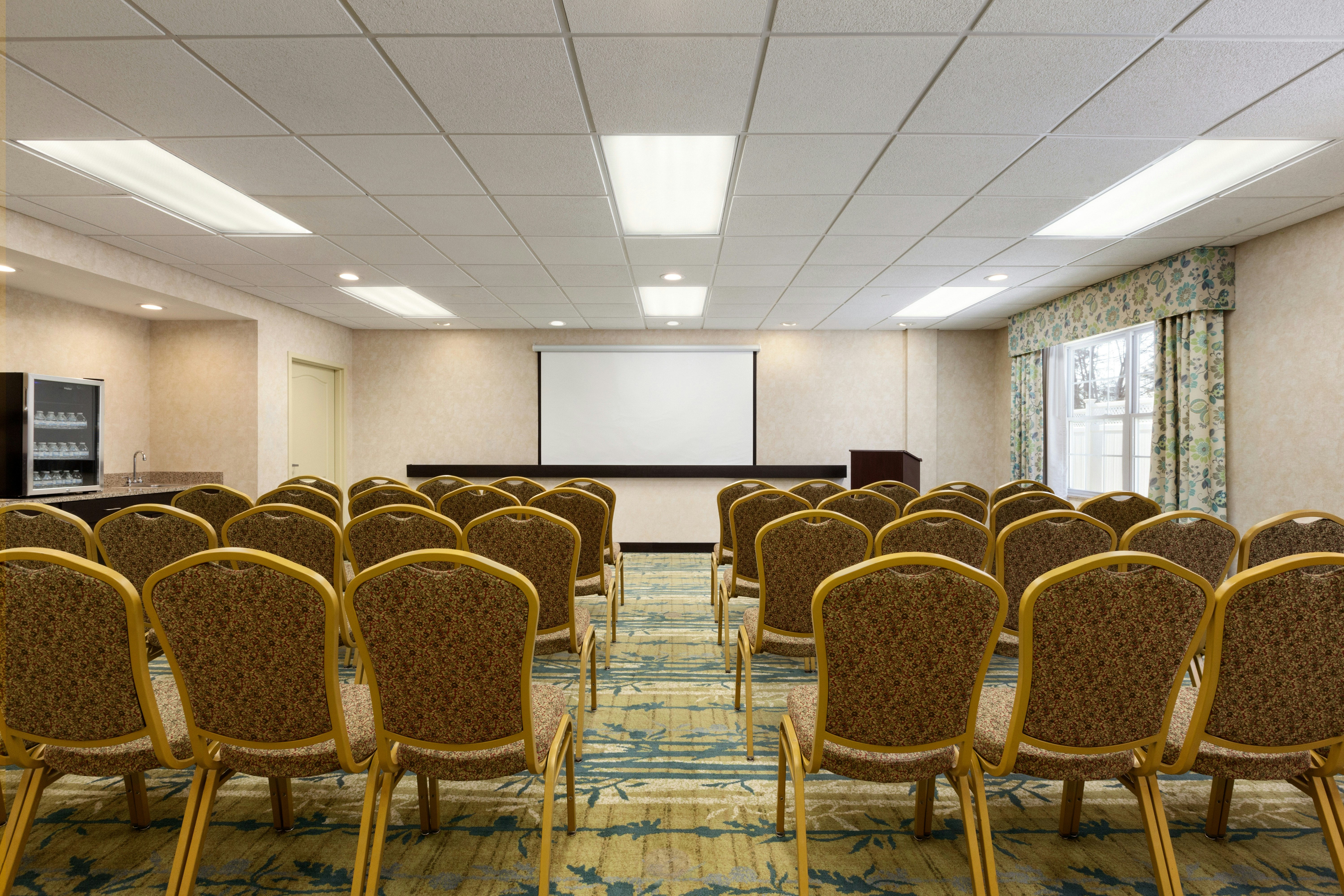 Hampton Inn Dover 46/55