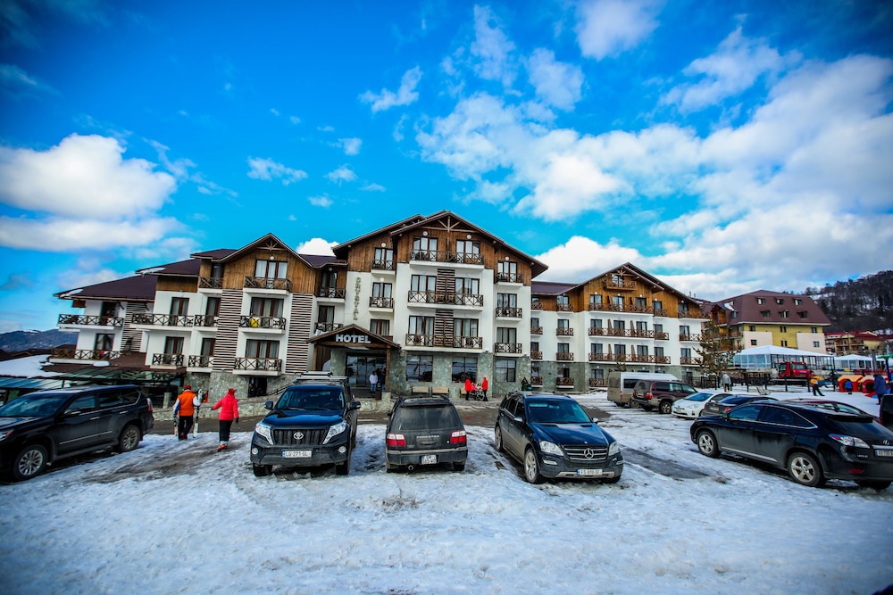 Hotel and SPA Crystal 38/50