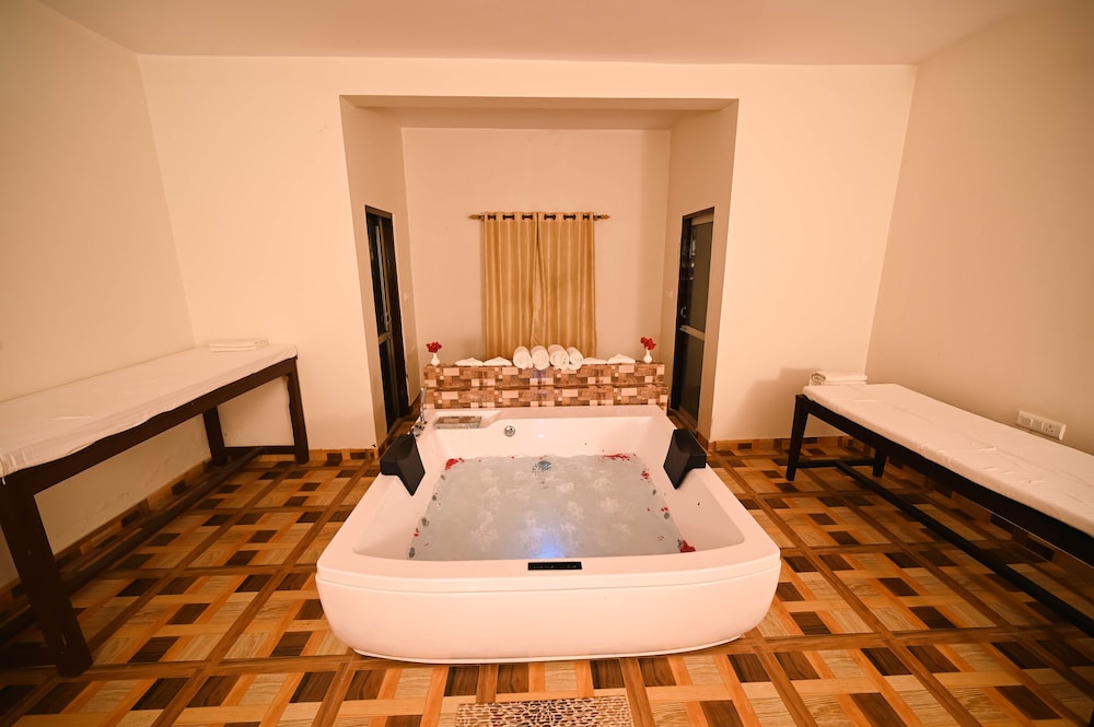 ClarksInn Suites Ranthambore 50/62