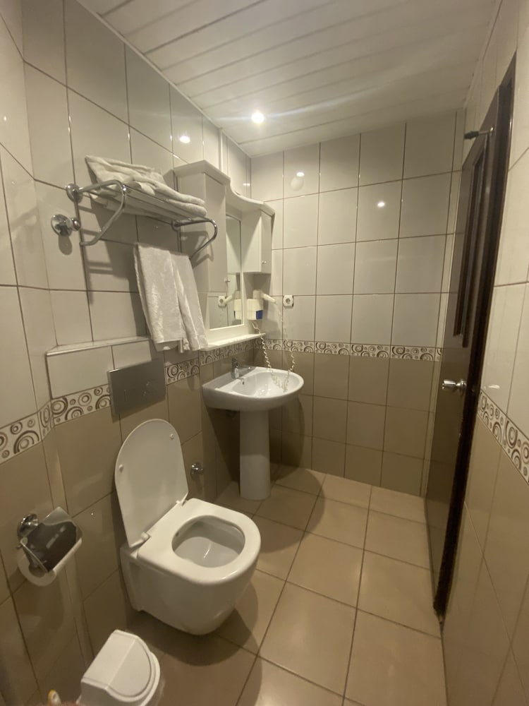 Lavinia Apart Hotel 62/66