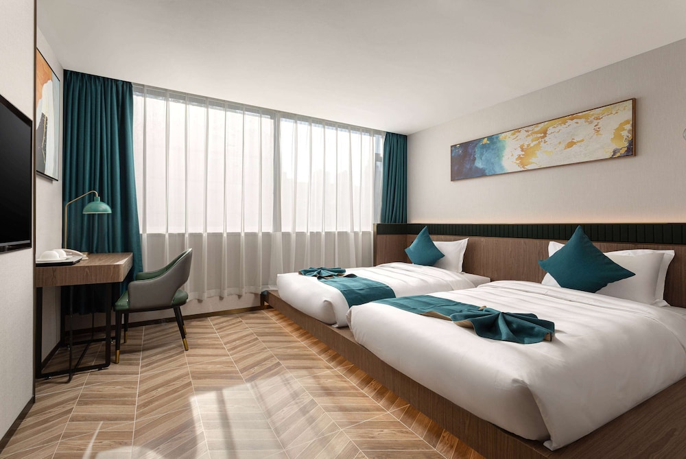 JAPANESE, TWIN BEDS