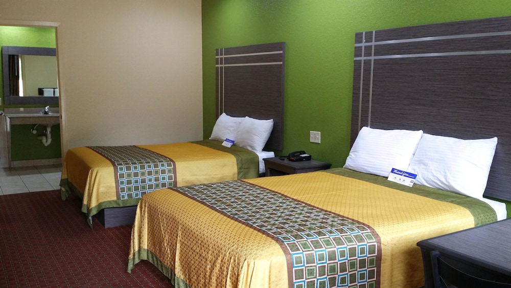 Americas Best Value Inn & Suites Houston NE 10/18