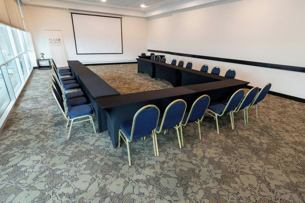 Four Points By Sheraton Los Angeles 40/44