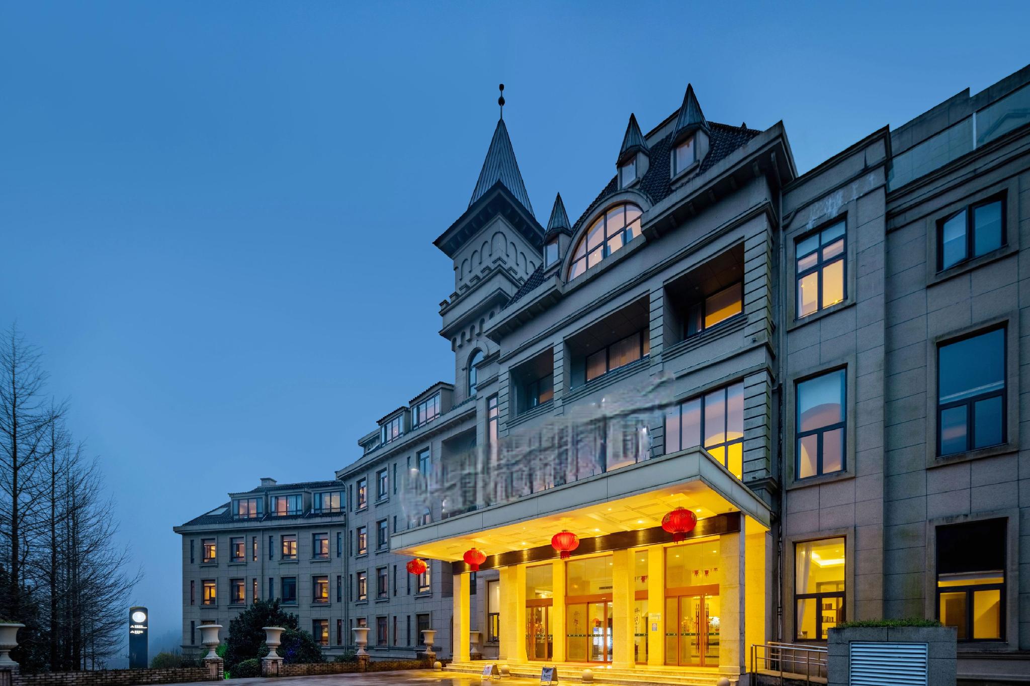 Swanburg Resort Hotel 1/22