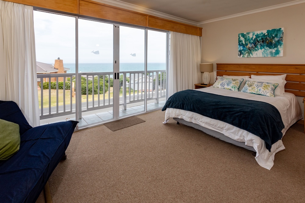Aire del Mar Guest House 8/42