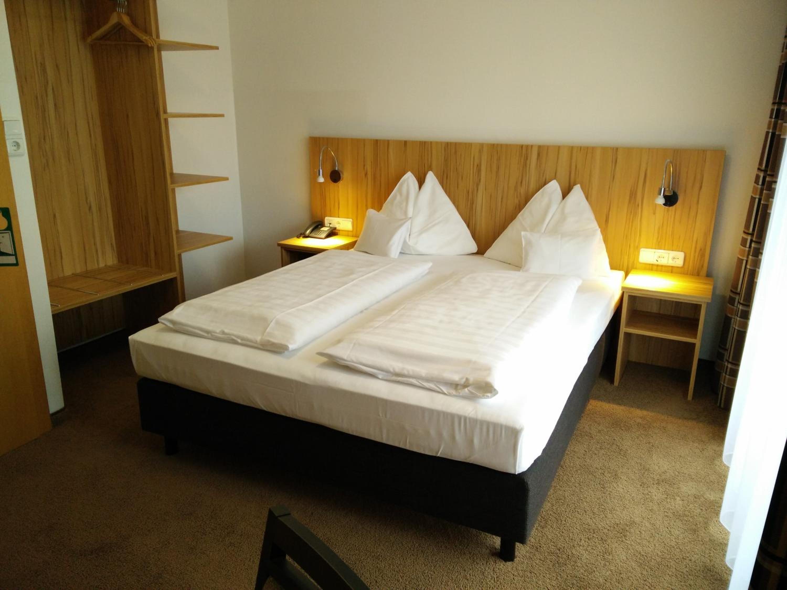 Standard, Double Bed