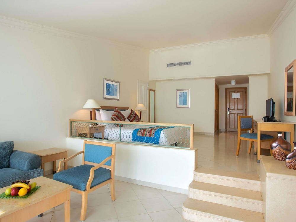 Movenpick Taba 12/76