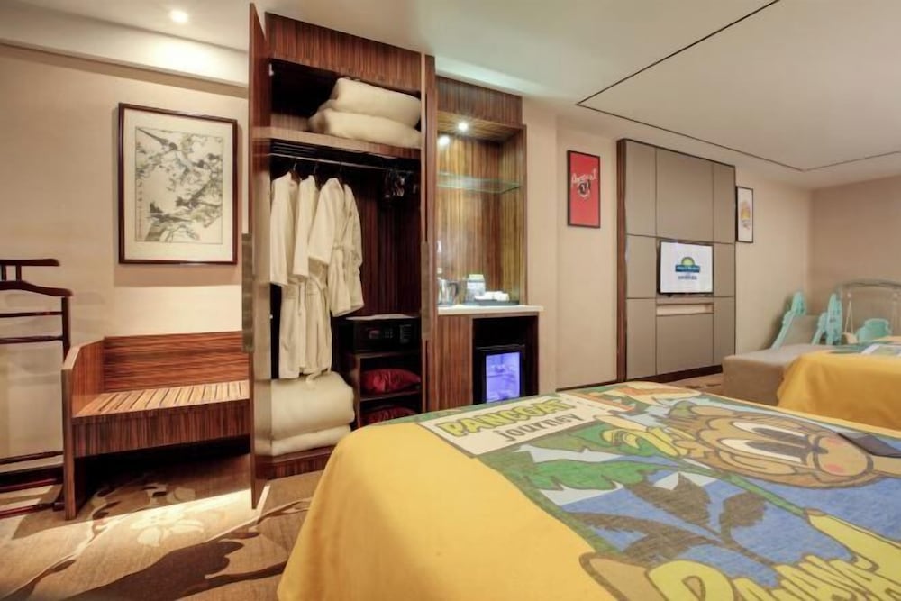 Days Hotel by Wyndham Guilin 24/42