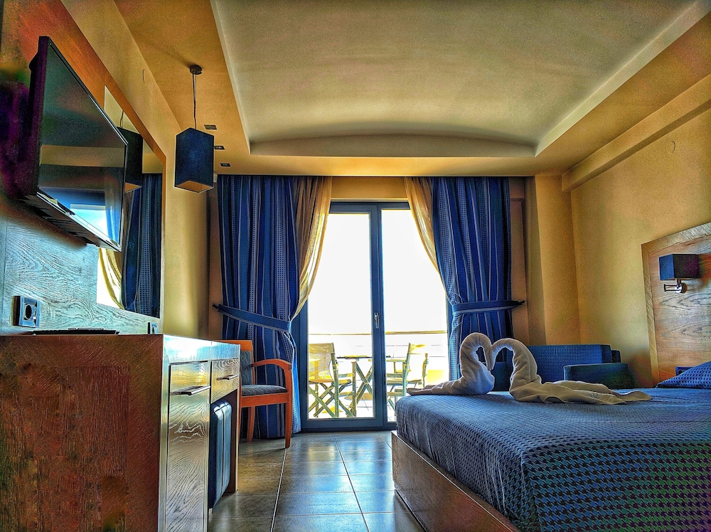 Aegean Blue Beach Hotel 9/29