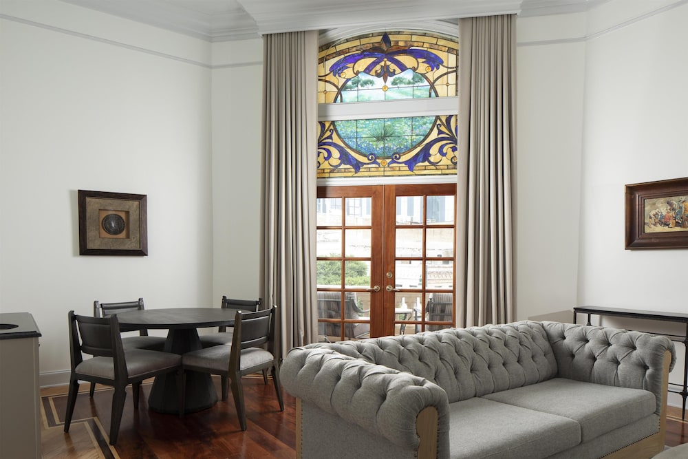 The Driskill In the Unbound Collection By Hyatt 29/50