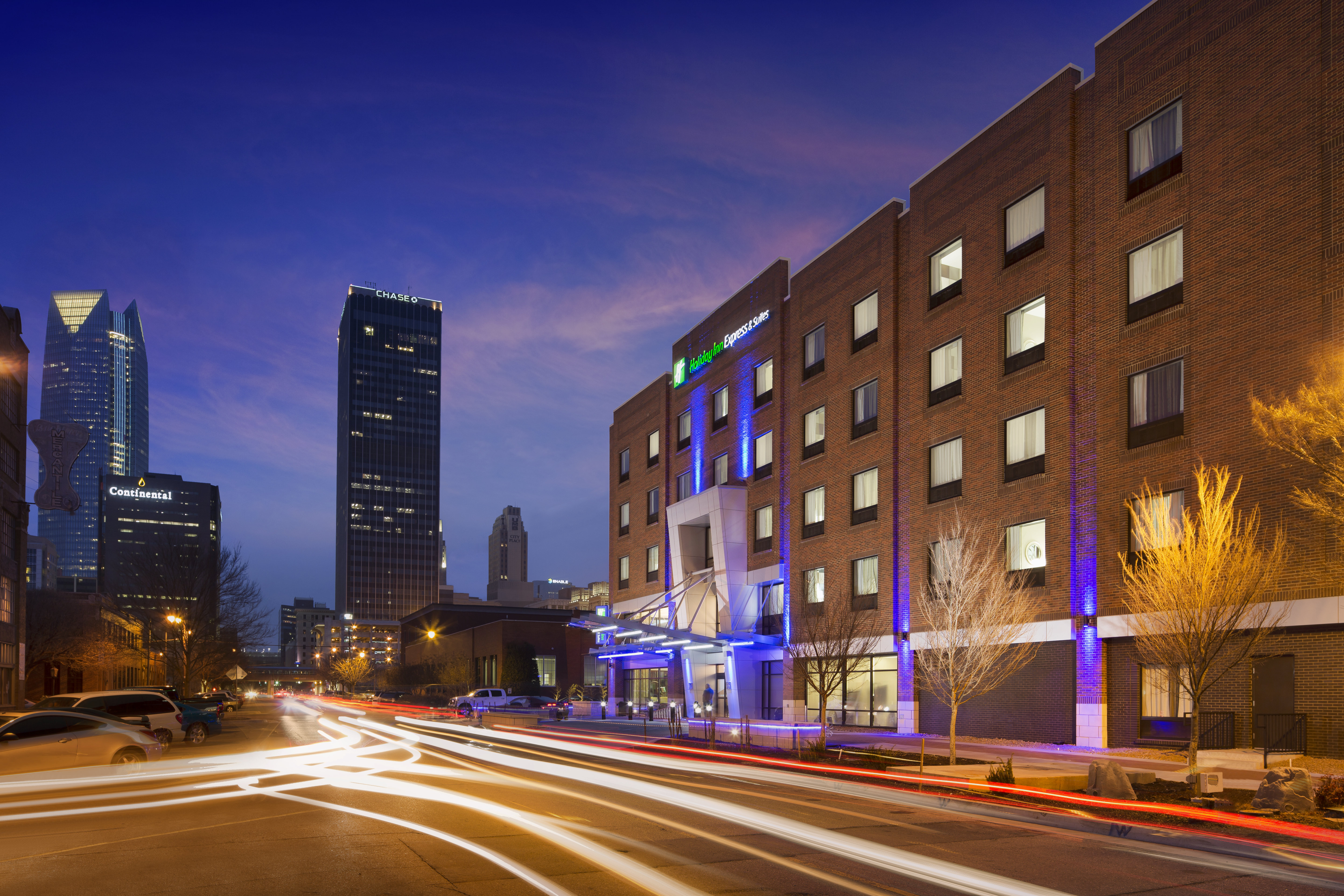 Holiday Inn Express & Suites Oklahoma City Dwtn - Bricktown 5/55