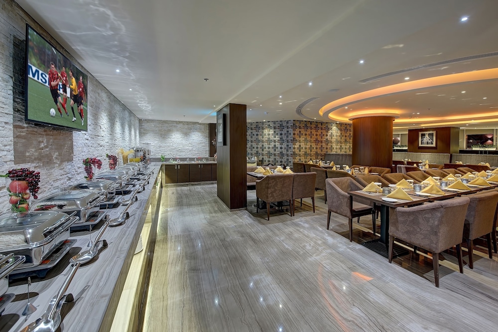 Omega Hotel Dubai 29/49