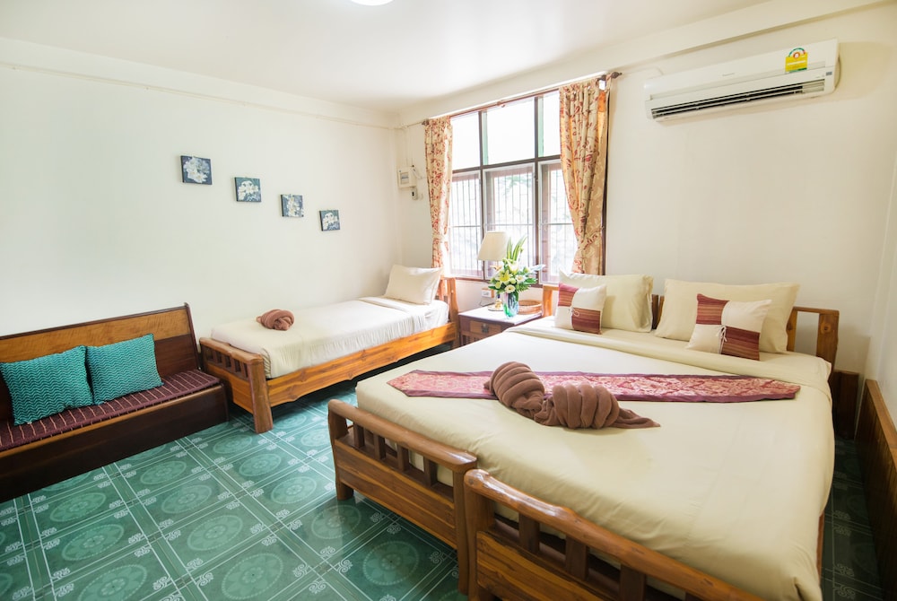 Pongphen Guesthouse 41/72