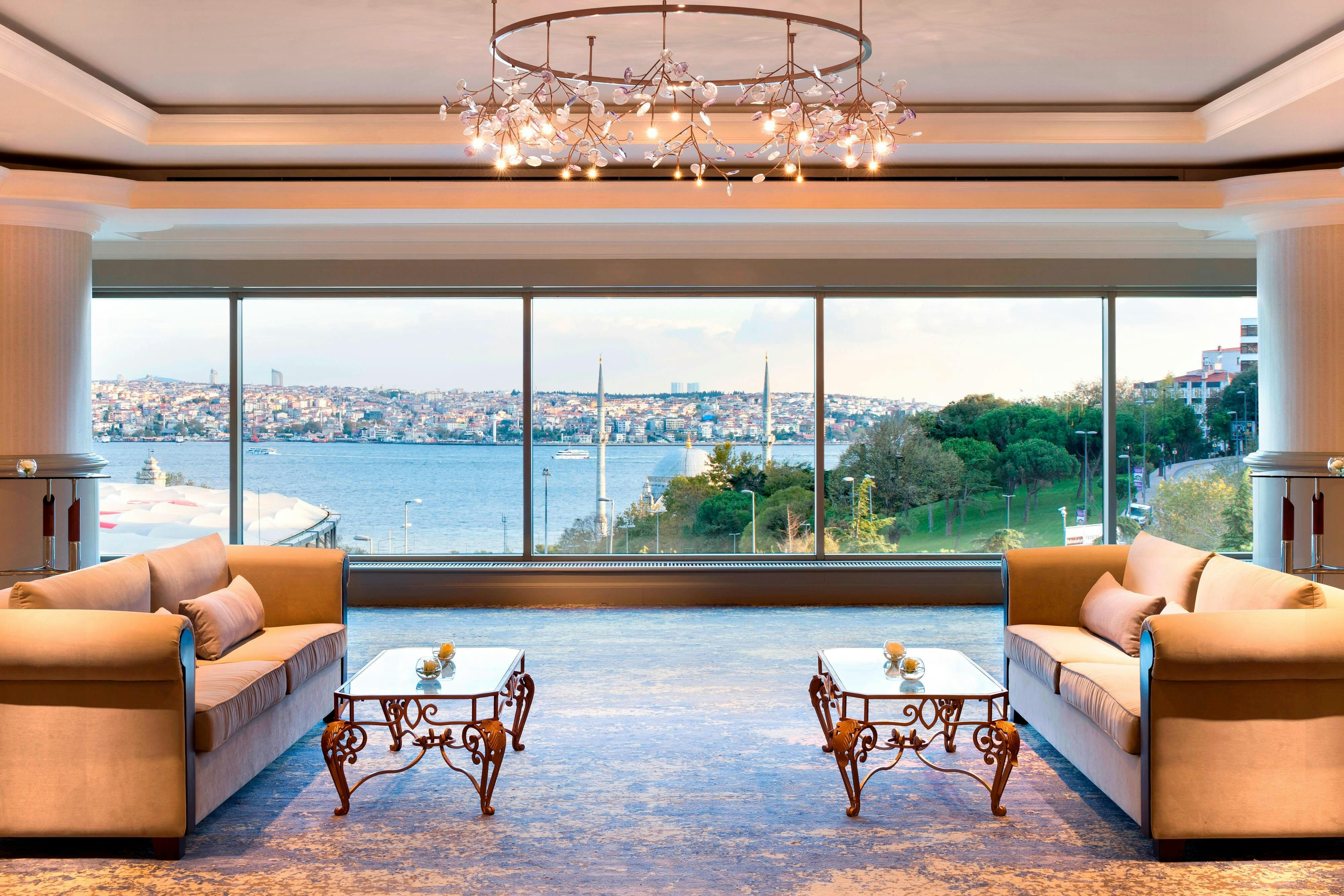 The Ritz Carlton Istanbul 24/50