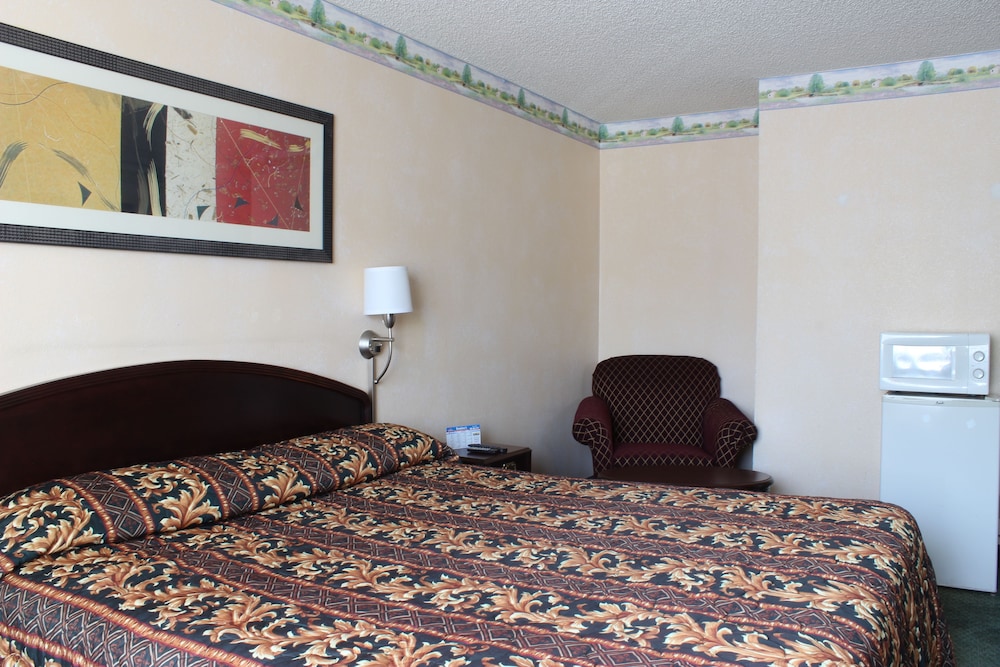 Ocean Gateway Inn 26/30