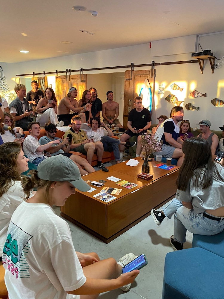 WOT Ericeira Surf Social 32/50
