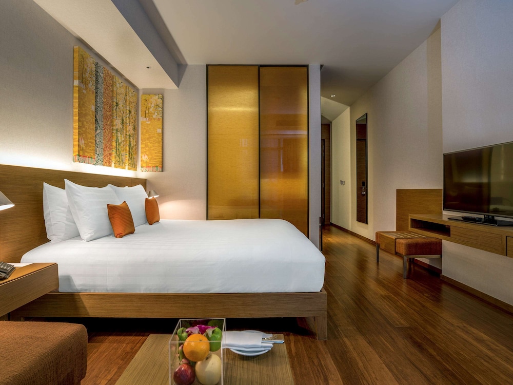 SUPERIOR, KING BED