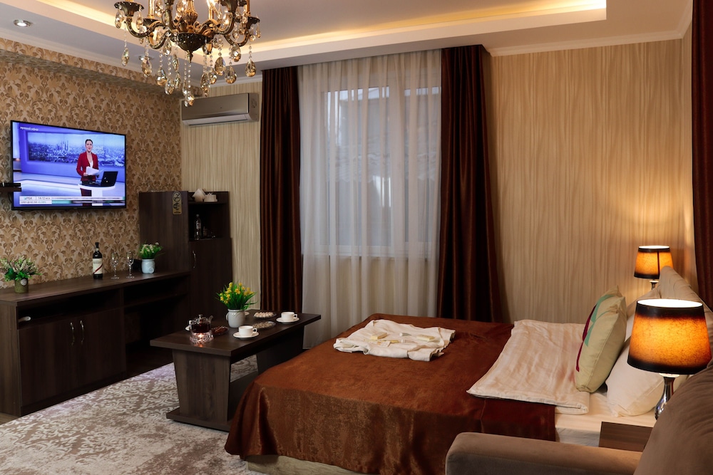 De'mar Hotel 32/50