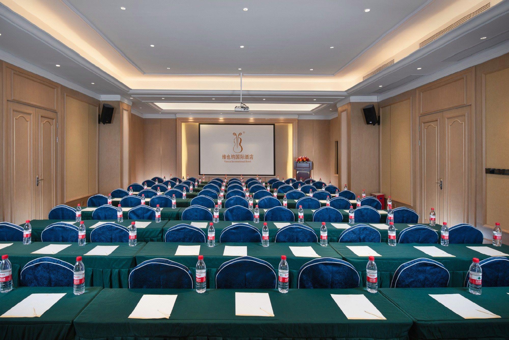 Vienna Hotels Group Zhuhai 44/53