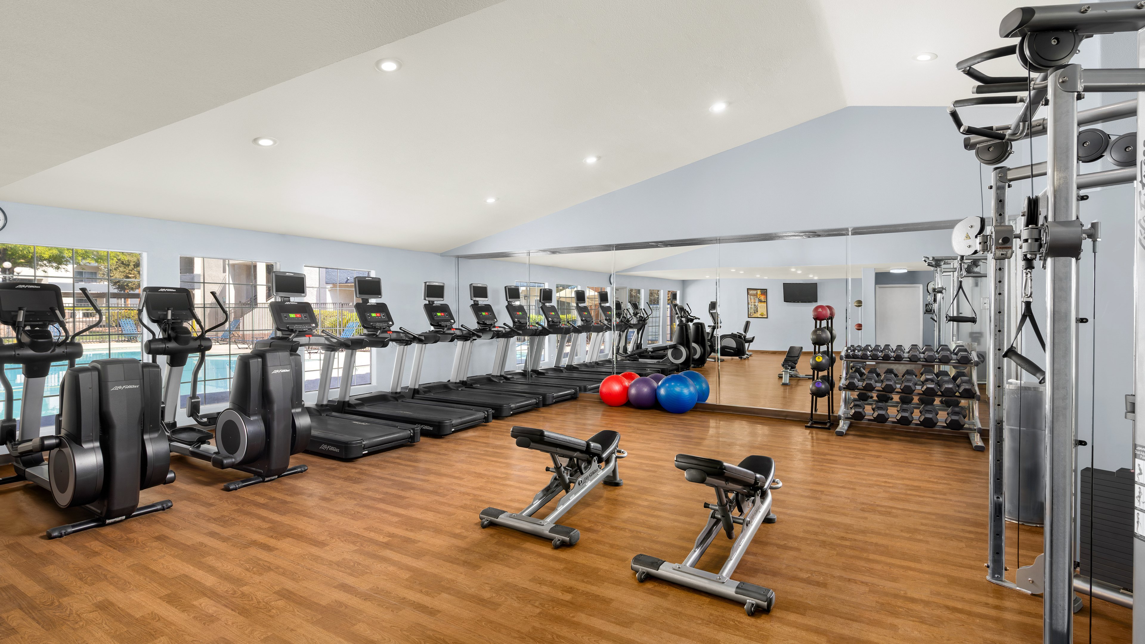 Holiday Inn Club Vacations at Desert Club Resort 34/63