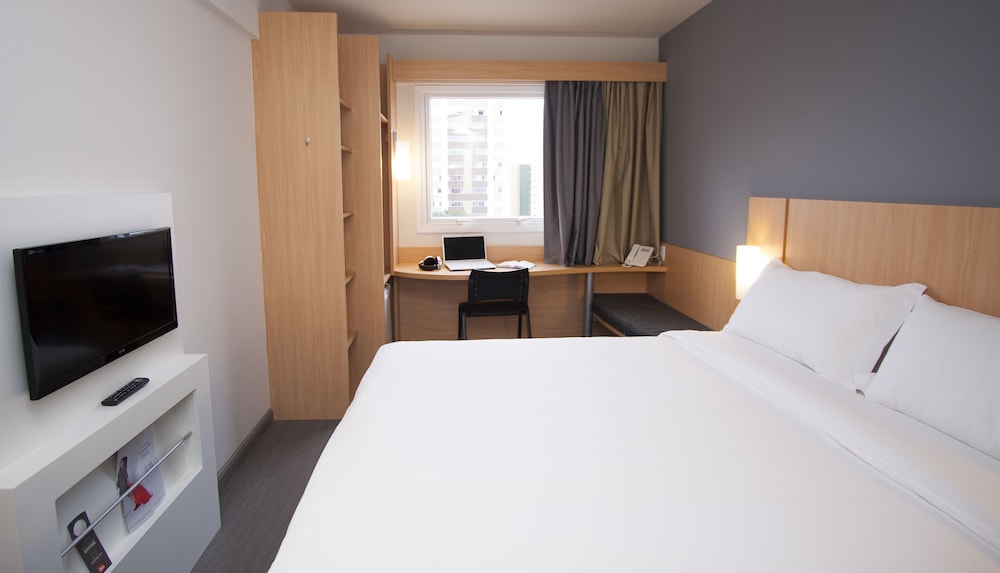 Ibis Cascavel 20/52
