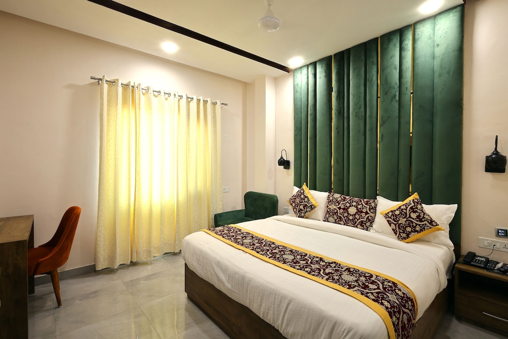 Hotel Karan Residency 33/50