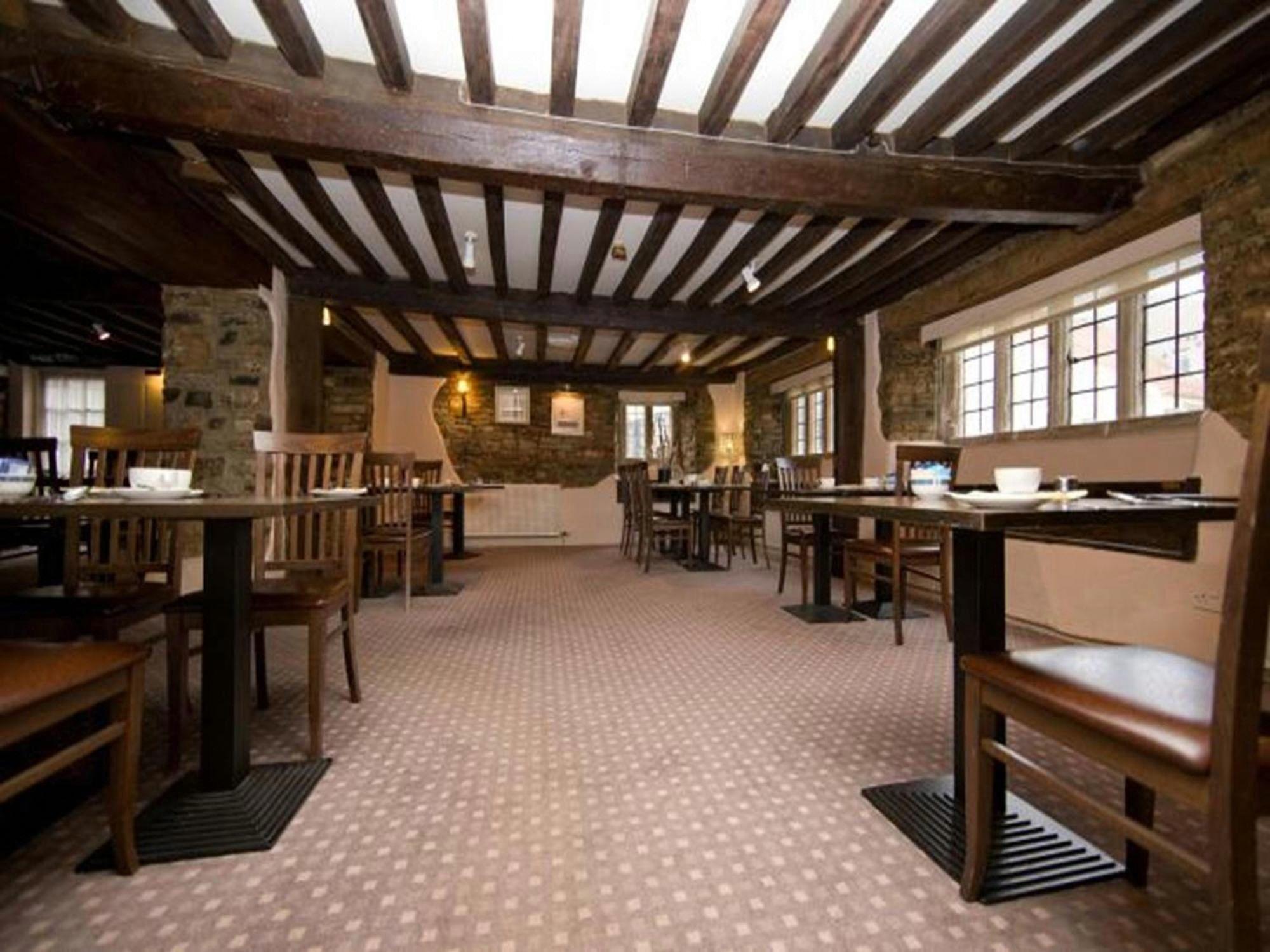 Mullions Guest House 13/21