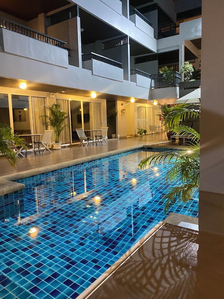 Chateau Dale Boutique Residence 7/24