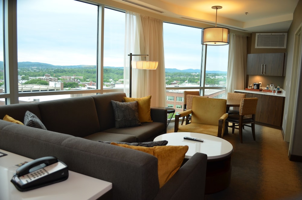 Doubletree By Hilton Reading 29/70