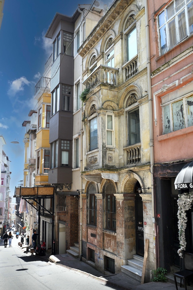 Rooms Galata 1/50
