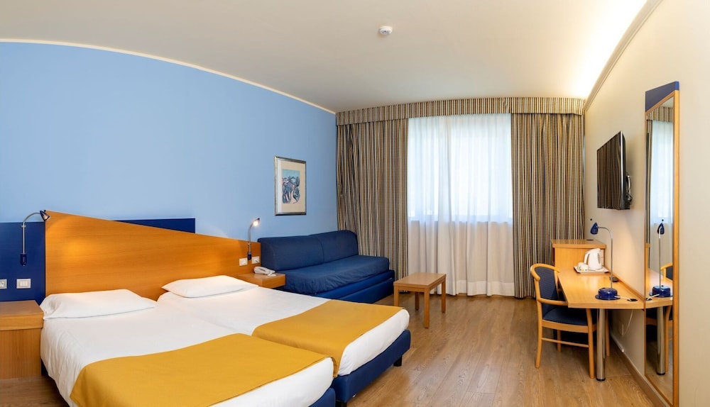 Hotel Express Aosta East 9/49