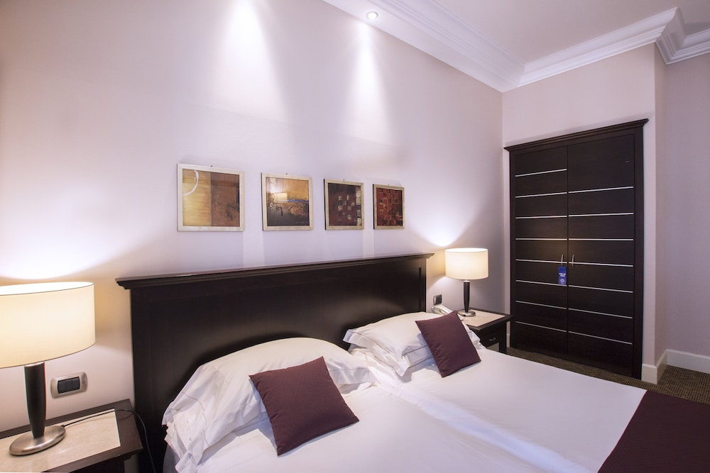 Regina Margherita Hotel 20/56