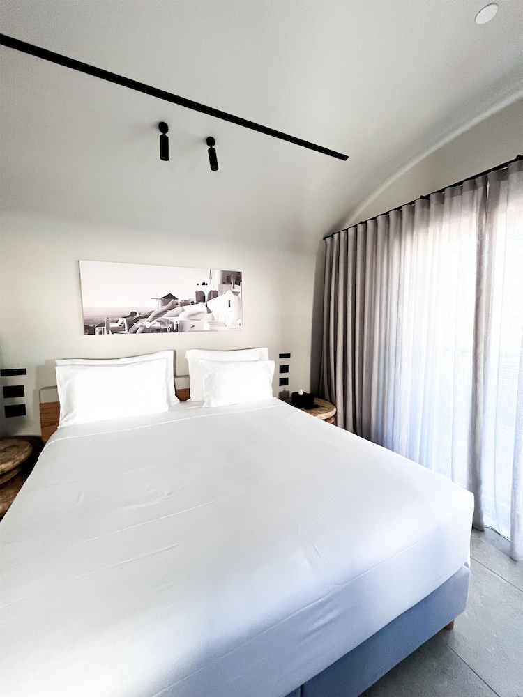 Premium, King Bed, Plunge Pool, Terrace