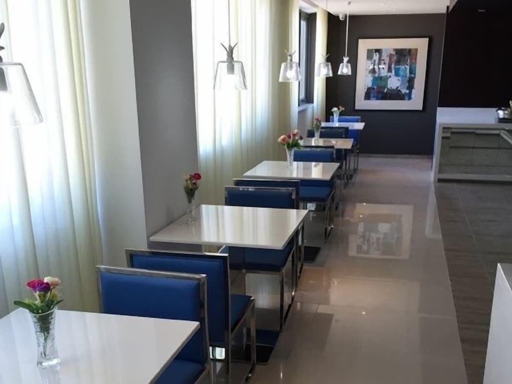 Jinjiang Inn Select Hangzhou Binjiang University City 25/28