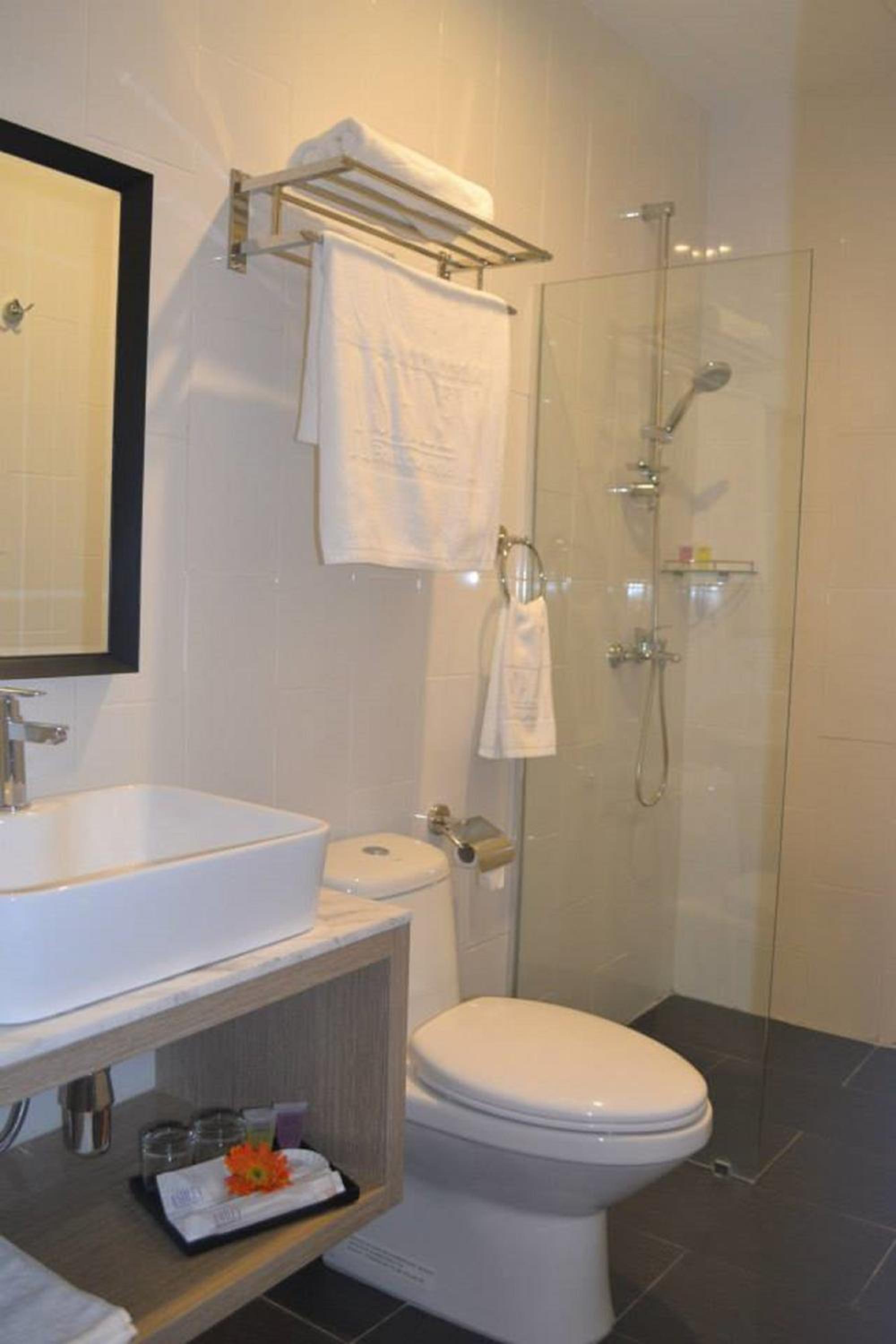 Ashley Boutique Hotel 57/59