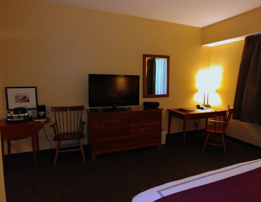 Warren Conference Center and Inn 33/59