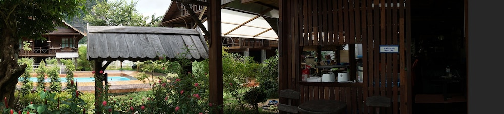Boutique Village Hotel SHA Plus 26/71