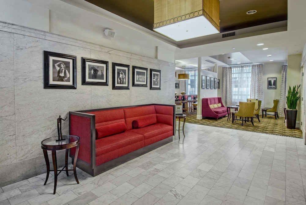 Hampton Inn Majestic Chicago Theatre District 40/52