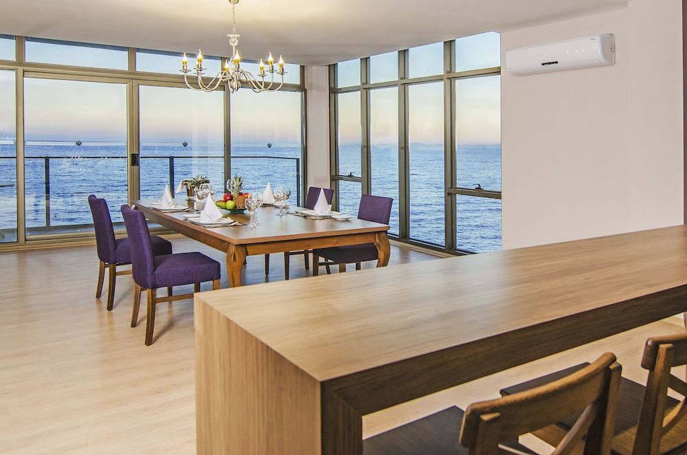 Ladies Beach Residence Hotel 57/68