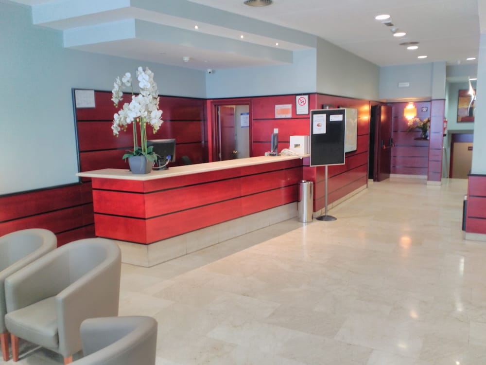 Glories Hotel 3/66